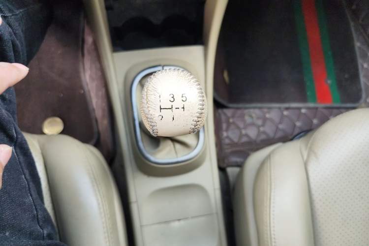 Used Nissan Sylphy 2012 Classic 1.6XL Manual Luxury Edition Gear Lever