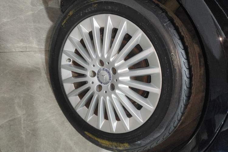 Used Mercedes-Benz C-Class 2015 Facelift C 200 L