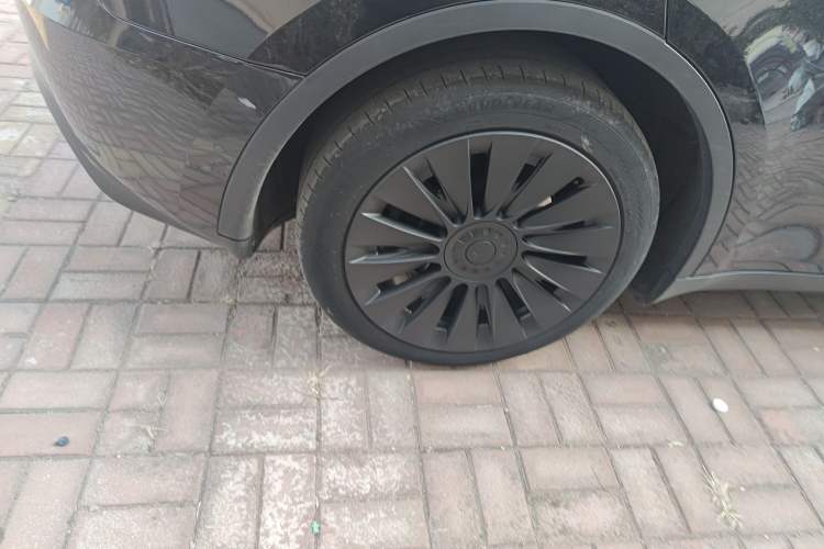 Used Tesla Model Y 2024 Rear-Wheel-Drive Version
