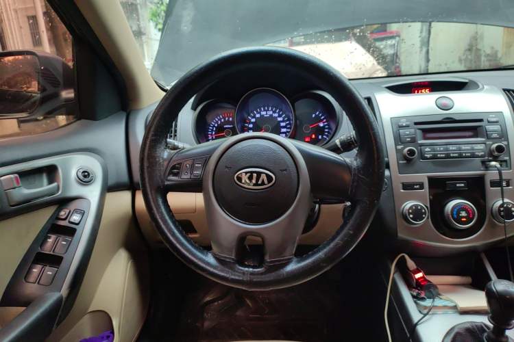 Used Kia Forte 2011 1.6L MT GL
