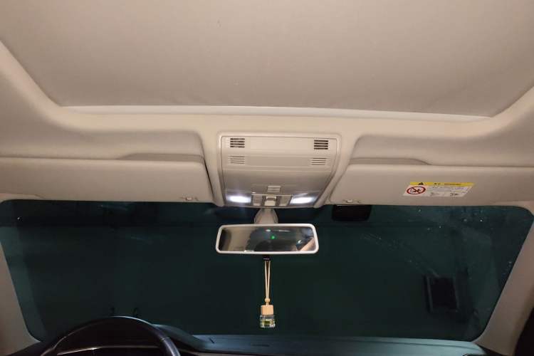 Used Volkswagen Tayron 2019 330TSI Two-Wheel Drive Luxury Model China VI Standard
