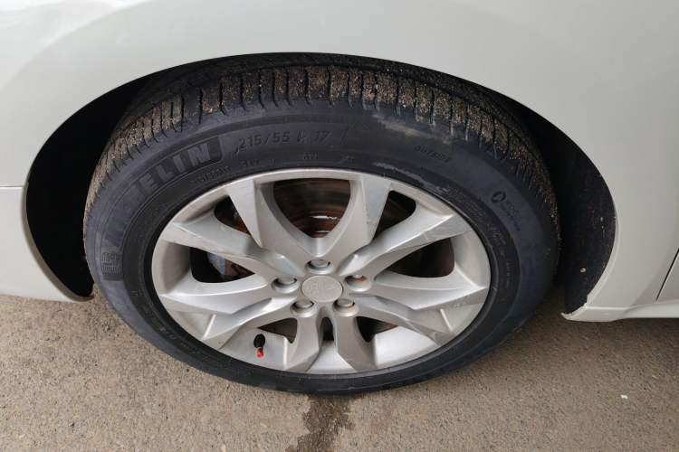 Used Peugeot 508 2015 1.6THP Automatic Prestige Edition Left Front Wheel Hub