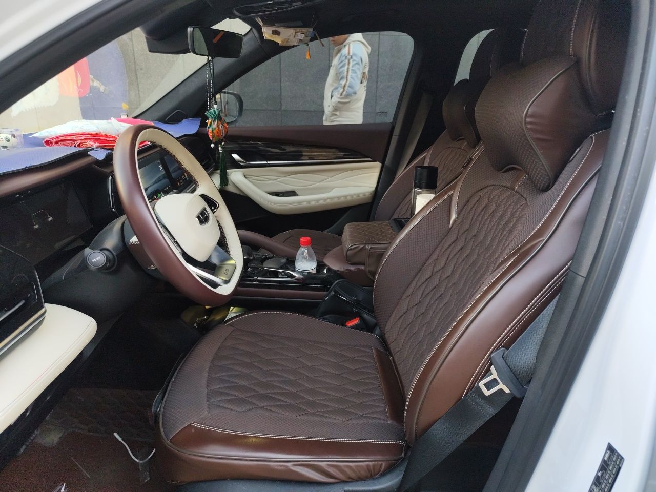 Geely Auto Monjaro L 2021 2.0TD DCT EVO Two-Wheel Drive Prestige Version — снимка 14