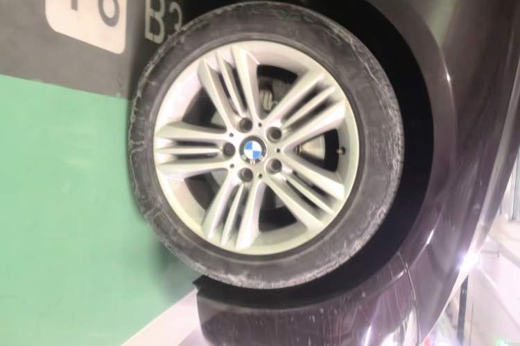 Used BMW 3 Series 2015 320Li Fashion Model