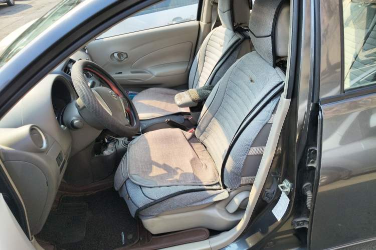 Used Nissan Sunny 2015 1.5XE CVT Comfort Edition Left Front Seat