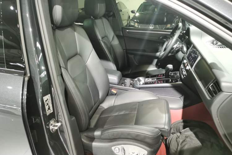 Used Porsche Macan 2023 Macan 2.0T