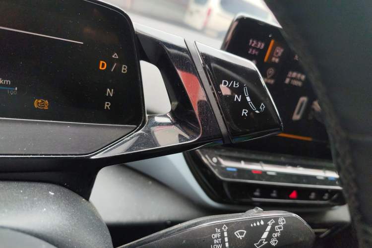 Used Volkswagen ID.4 X 2021 Pure+ Long-Range Edition Gear Lever