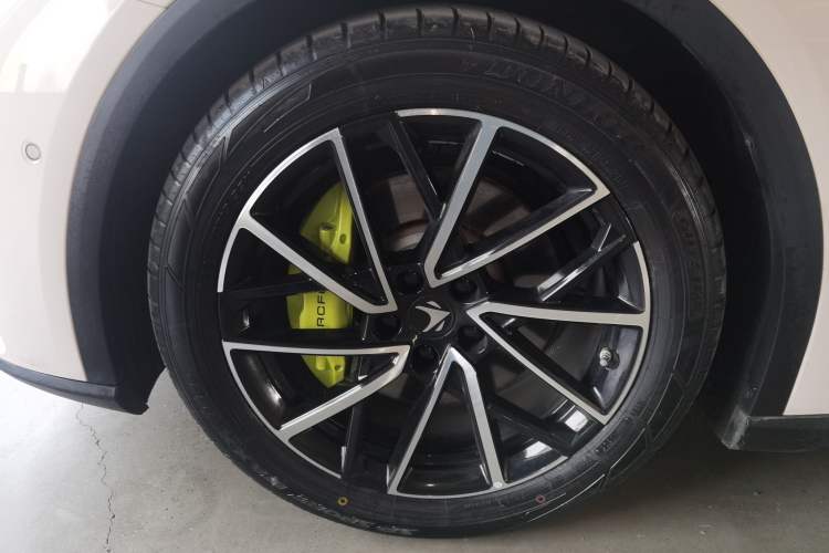 Used ARCFOX Alpha S5 2024 708MAX 200kW Left Front Wheel Hub