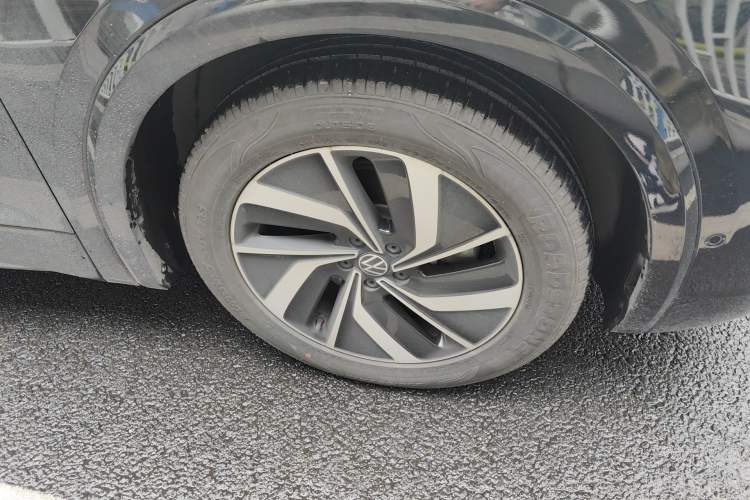 Used Volkswagen Viloran 2020 330TSI Luxury Edition
