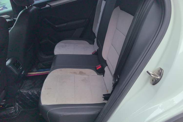 Used Volkswagen T-ROC 2020 280TSI DSG Two-Wheel Drive R-Line Pro
