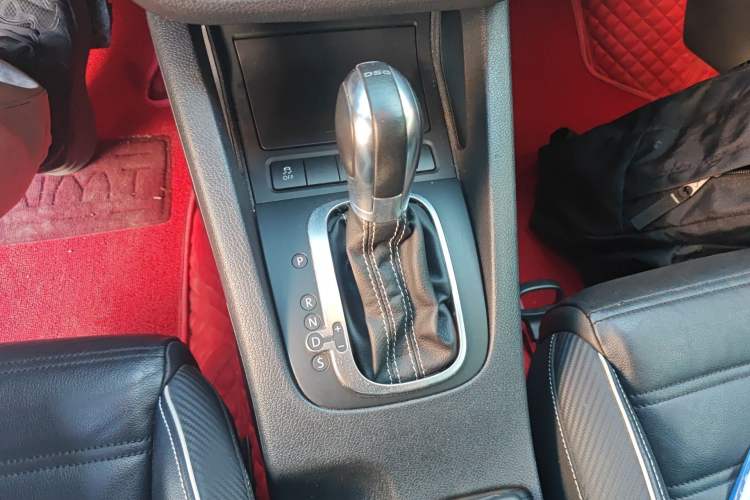 Used Volkswagen Scirocco 2015 2.0 TSI Luxury Edition Gear Lever