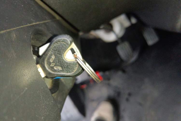 Used Wuling Zhiguang Small Truck 2020 1.2L Single Cab