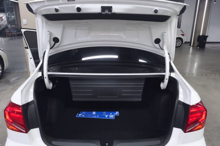 Used Volkswagen Jetta 2017 1.5L Automatic Fashion Model
