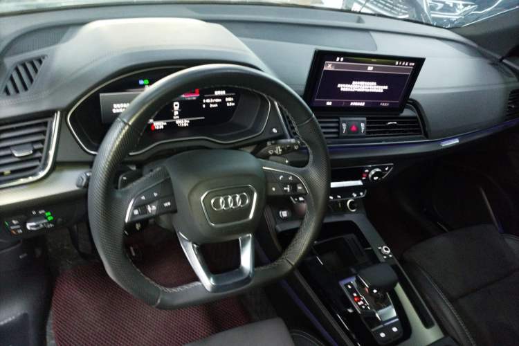 Used Audi Q5L Sportback 2022 40 TFSI Luxury Model
