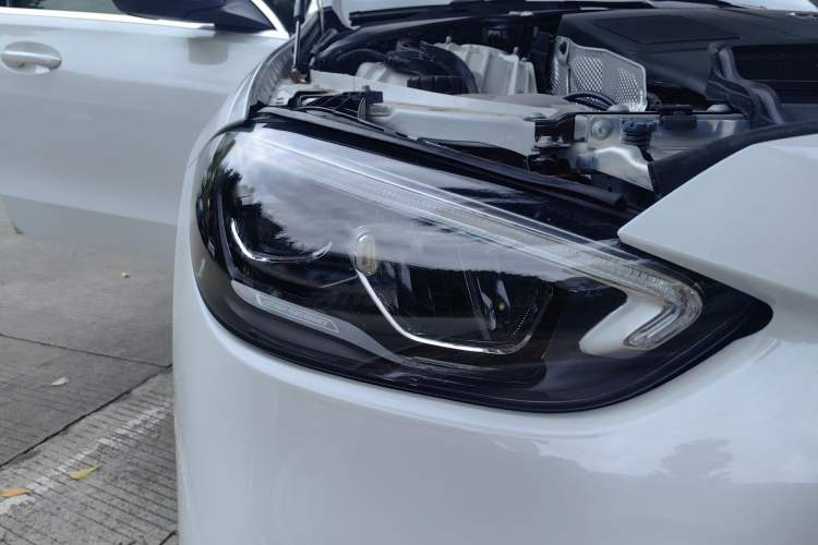 Used Mercedes-Benz C-Class 2023 C 260 L Sport Edition Right Front Headlight