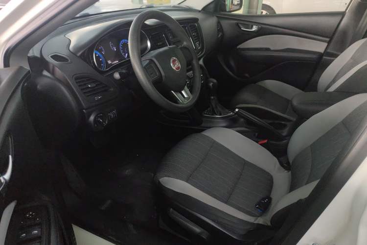 Used Fiat Viaggio 2015 1.4T Automatic Enjoyment Edition
