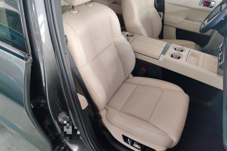 Used Li Auto L8 2023 Pro Model
