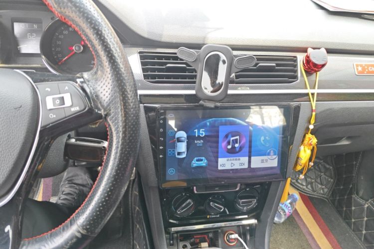 Used Volkswagen C-TREK 2017 1.6L Automatic Comfort Model Audio And AC Panel