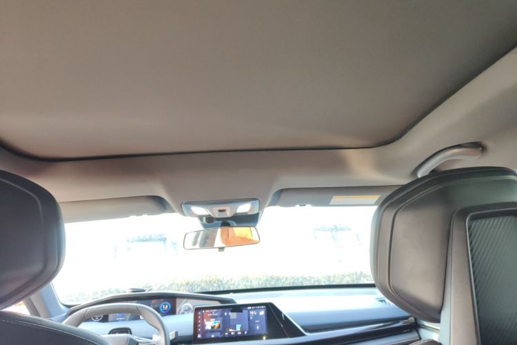 Used CHANGAN UNI-V 2022 1.5T Prestige Version