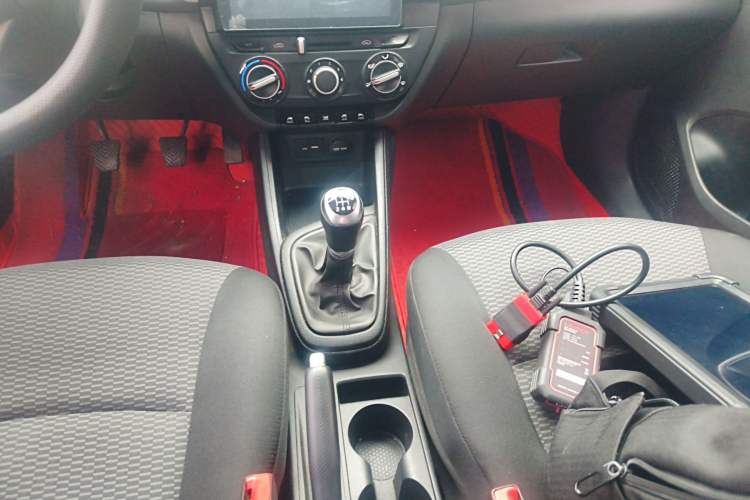 Used Hyundai Verna (older generation) 2017 1.4L Manual Huancai Edition China V Standard Gear Lever