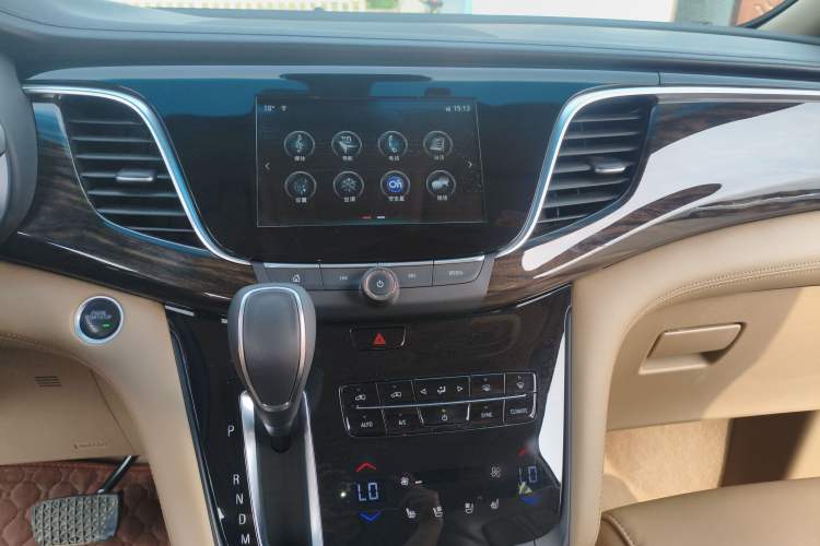 Used Buick GL8 2017 ES 28T Flagship Model China V Standard
