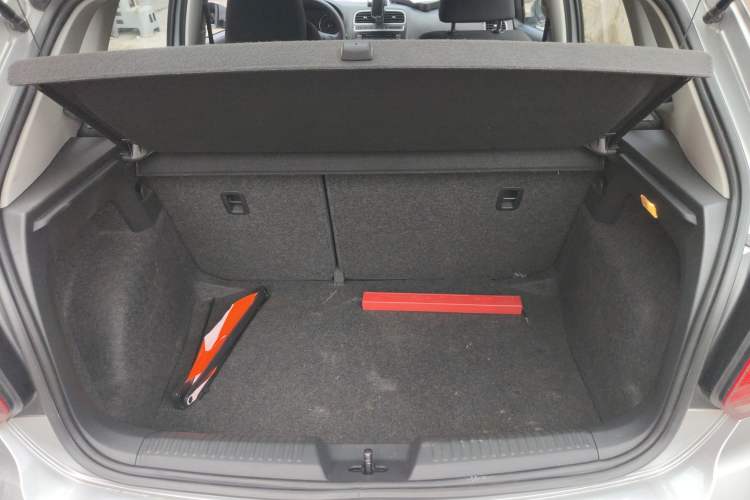 Used Volkswagen Polo 2014 1.4L Automatic Comfort Edition