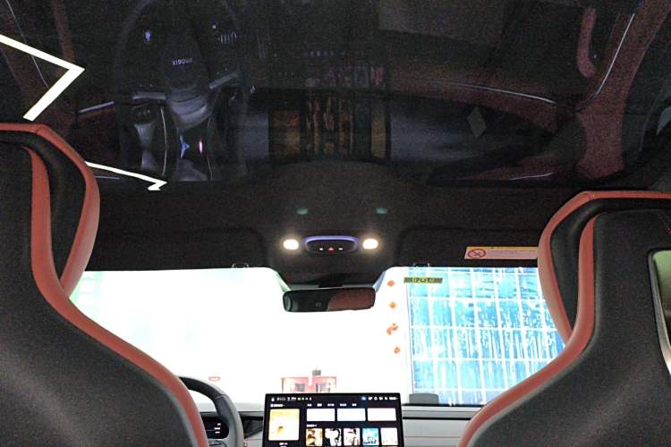 Used Xiaomi Auto SU7 2024 Four-Wheel Drive Ultra-Long Range Advanced Intelligent Driving Max Edition Headliner