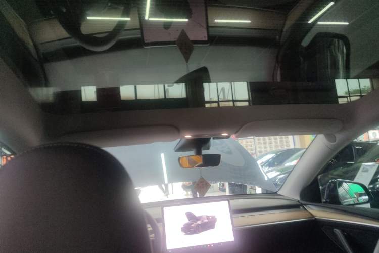 Used Tesla Model Y 2022 Performance High-Performance All-Wheel-Drive Version
