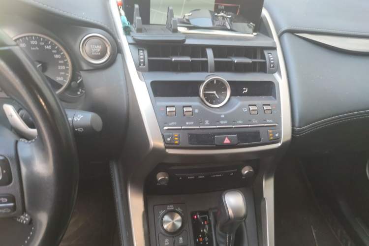 Used Lexus NX 2020 200 All-Wheel Drive Fēngshàng Version China VI Standard
