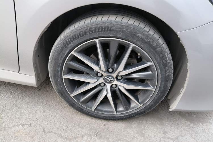 Used Toyota Camry 2021 2.5G Luxury Edition Right Front Wheel Hub
