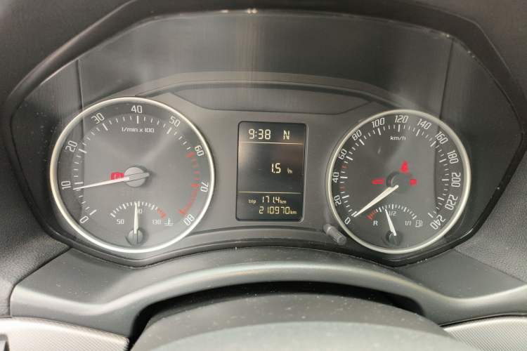 Used Skoda Octavia 2013 2.0L Automatic Yijie Edition Instrument Cluster