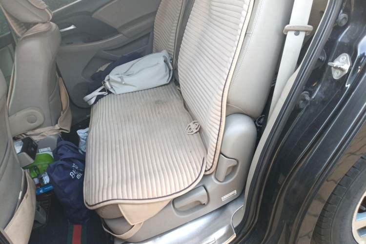 Used Honda Odyssey 2013 2.4L Elite Edition Left Rear Seat
