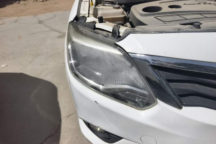 Used CHANGAN Alsvin V3 2015 1.4L Manual Warm-Hearted Model China V Standard
