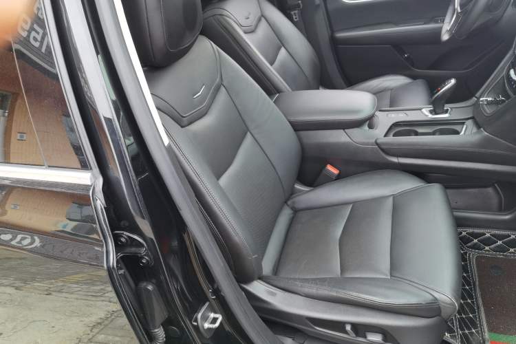 Used Cadillac XT5 2018 25T Luxury Model