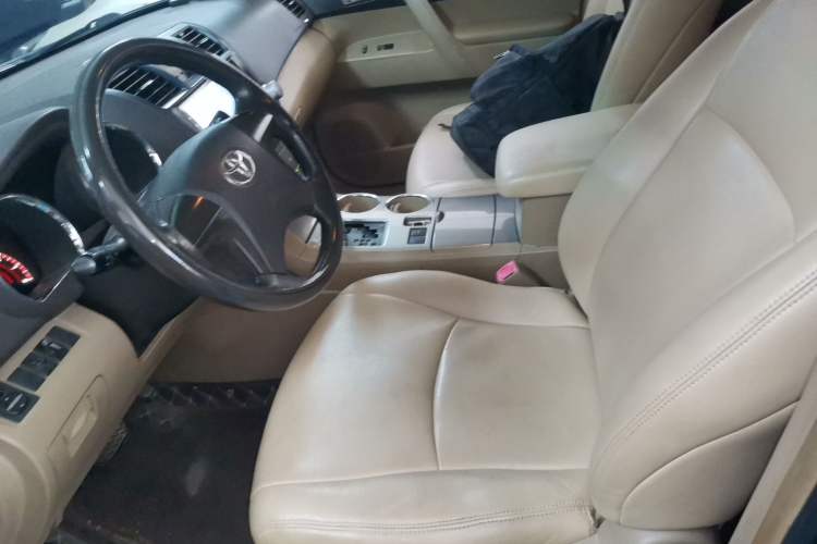 Used Toyota Highlander 2012 2.7L 2WD 5-Seater Elite Edition
