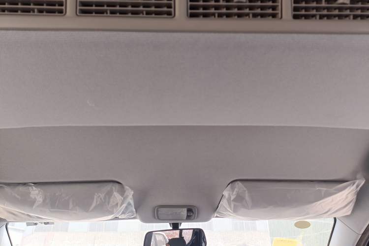 Used Wuling Hongguang New Energy 2024 All-Electric Model 300KM Standard Version Headliner