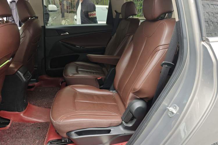 Used Buick GL6 2018 18T 6-Seater Luxury Model