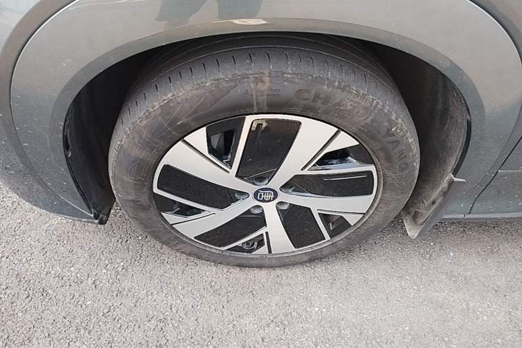 Used BYD Tang L 2025 DM 200KM Four-Wheel Drive LiDAR Flagship Model