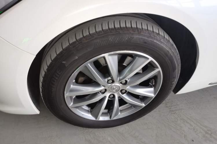 Used Infiniti Q50L 2016 2.0T Enjoyment Edition Left Front Wheel Hub