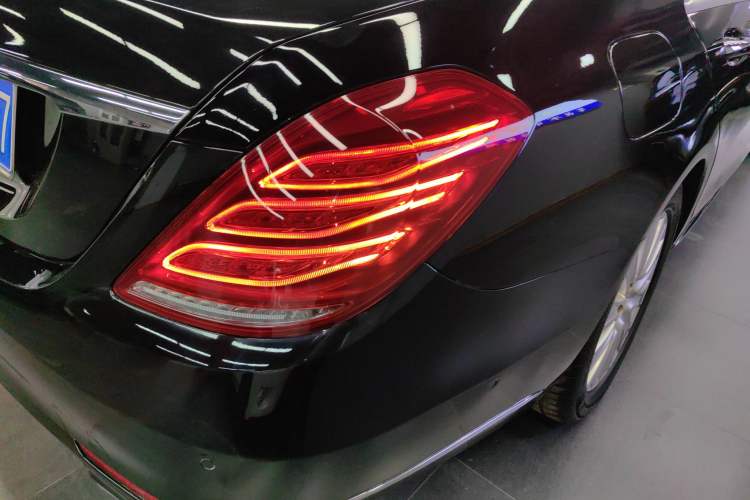 Used Mercedes-Benz S-Class 2016 S 320 L Business Model
