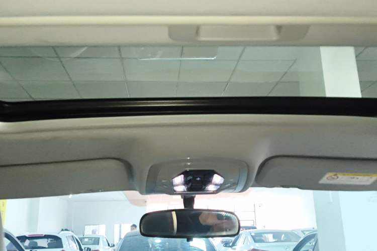 Used Chery Tiggo 5x 2022 Superhero Edition 1.5L CVT Fashion Model Headliner