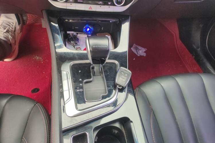 Used BAIC Beijing U7 2019 1.5T CVT Elite Version China VI Gear Lever