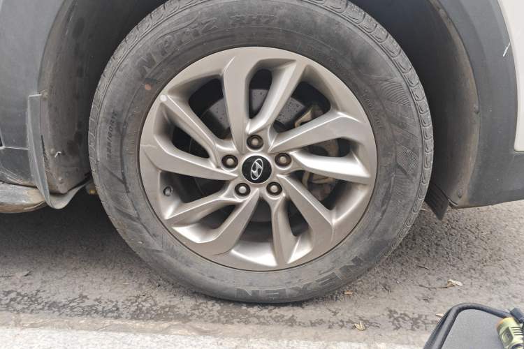 Used Hyundai Tucson 2018 1.6T Dual-Clutch Two-Wheel Drive 15th Anniversary Special Edition
