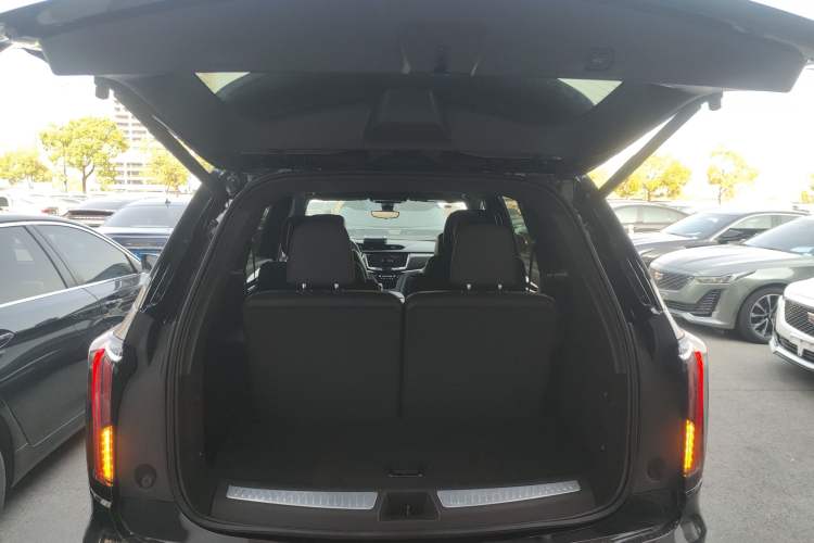 Used Cadillac XT6 2022 2.0T Six-Seater Four-Wheel Drive Luxury Version