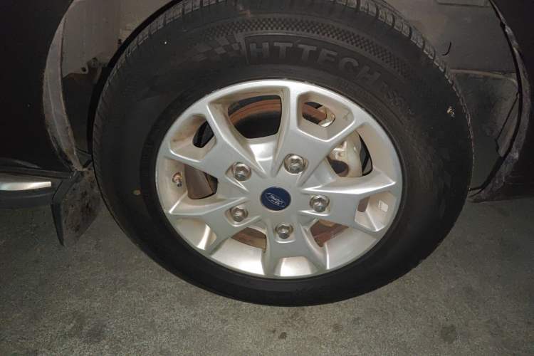 Used Ford Tourneo Custom 2016 2.0T Manual Elite Version
