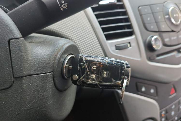 Used Chevrolet Cruze 2013 1.8L SE AT Vehicle Key