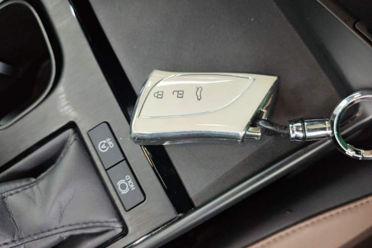 Used Lexus ES 2022 200 Excellence Edition
