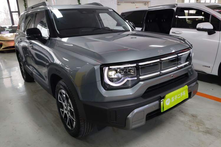 Used BAIC Off-Road BJ30 2026 Model Traveler 1.5T DCT Two-Wheel Drive Seven-Seat Version
