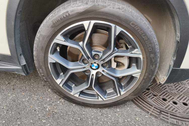 Used BMW X1 2021 sDrive25Li Leading Model Right Front Wheel Hub