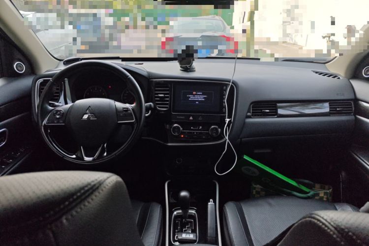 Used Mitsubishi Outlander 2018 2.0L Two-Wheel Drive Glory Edition 5 Seats
